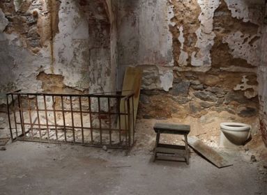romos börtön cella