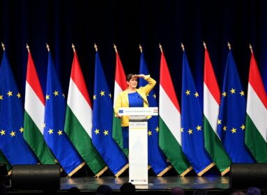 Ungváry Zsolt: A hazai negatívok nem hozzáadnak a nemzethez, hanem elvesznek belőle