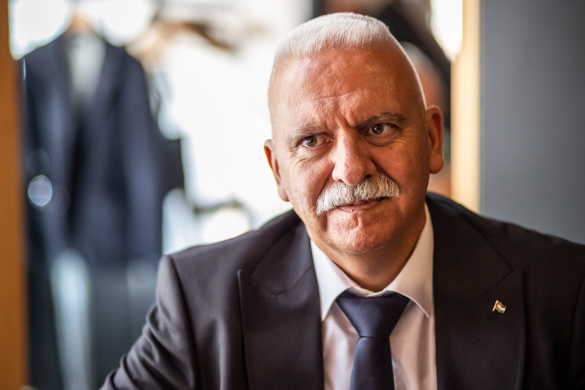 Aki követni akar, vegye fel keresztjét mindennap – Bejt Jala-i keresztények jártak Budapesten Aki követni akar, vegye fel keresztjét mindennap – Bejt Jala-i keresztények jártak Budapesten