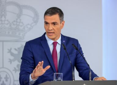 A spanyol király a szocialista Pedro Sánchezt kérte fel kormányalakításra