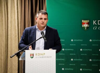 Nyikos László, Polgárdi polgármestere, a KDNP Fejér vármegyei elnöke
