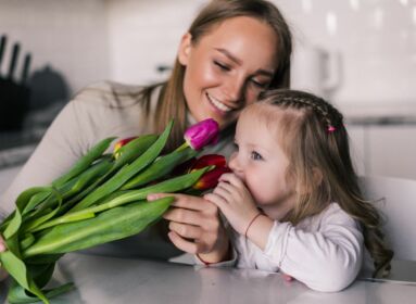 Molnár Miklós atya: Az anyai szeretet tanít  