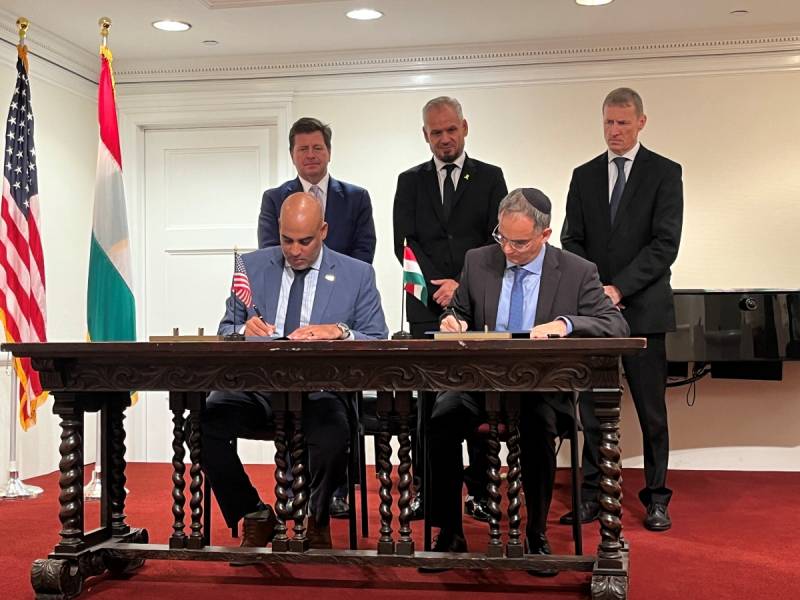 "A Di Gara-Tóra hazatérése jogos tulajdonosához jelképezi, hogy az emlékezetet nem lehet kitörölni, hogy a lopást nem szentesítheti az idő, és hogy az igazságot – bár késve – kötelességünk érvényesíteni. "