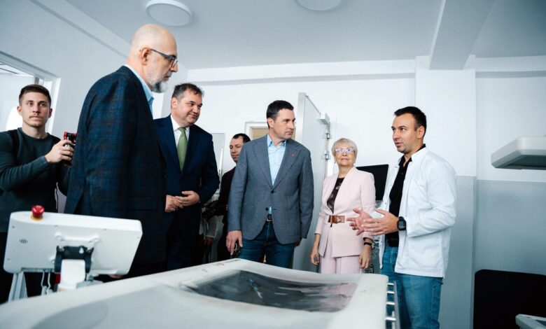 Kelemen Hunor, Tánczos Barna